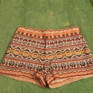 Embroidered boho shorts NWOT